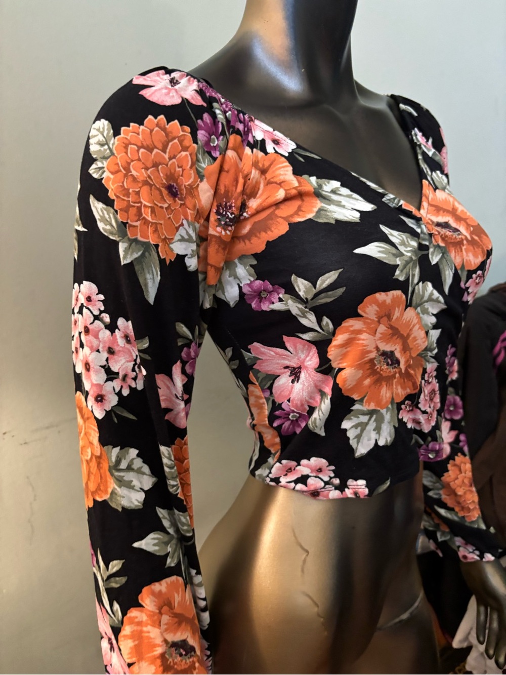 Forever 21 Black Floral Wrap Crop Top with Orange & Pink Flowers - Picture 3 of 5